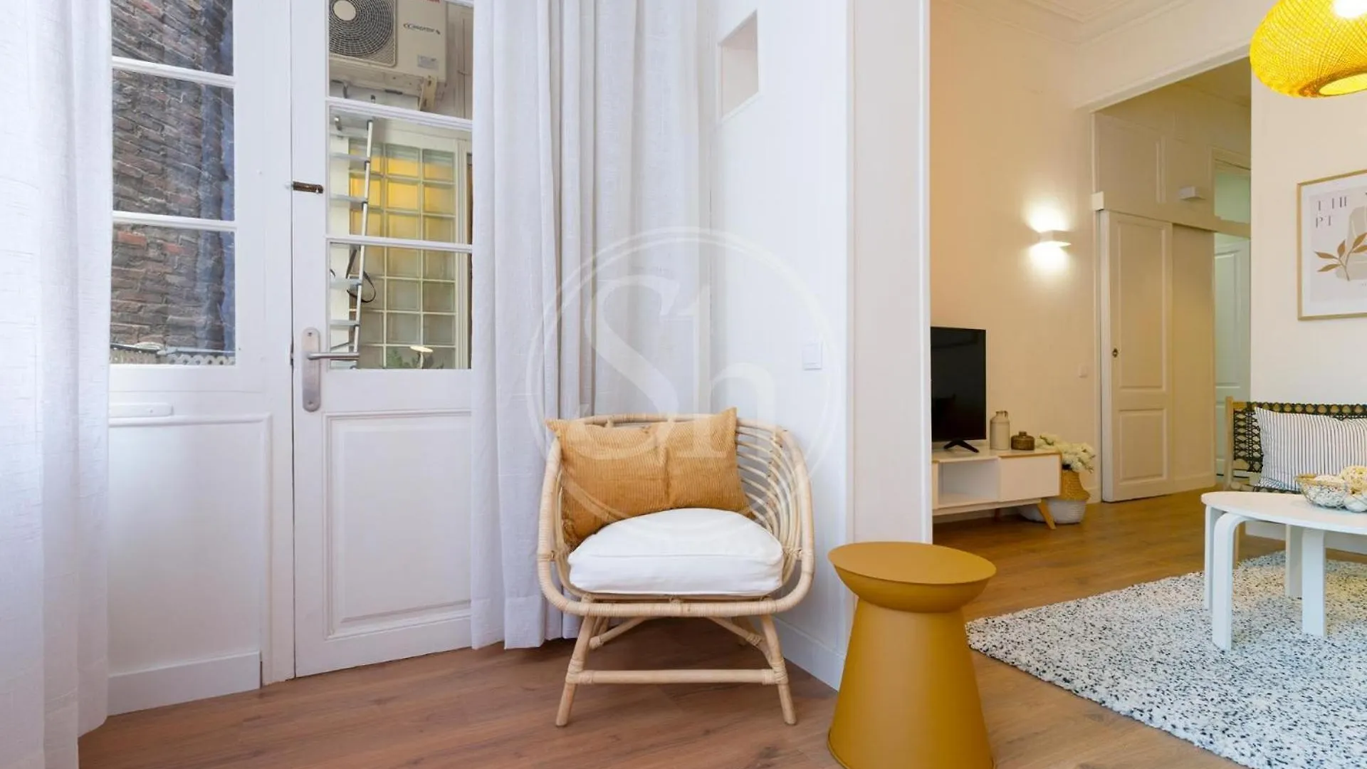 Comodo Piso En Eixample Barcelona